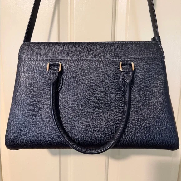 ✨🖤Coach Darcie Carryall (Large Size)